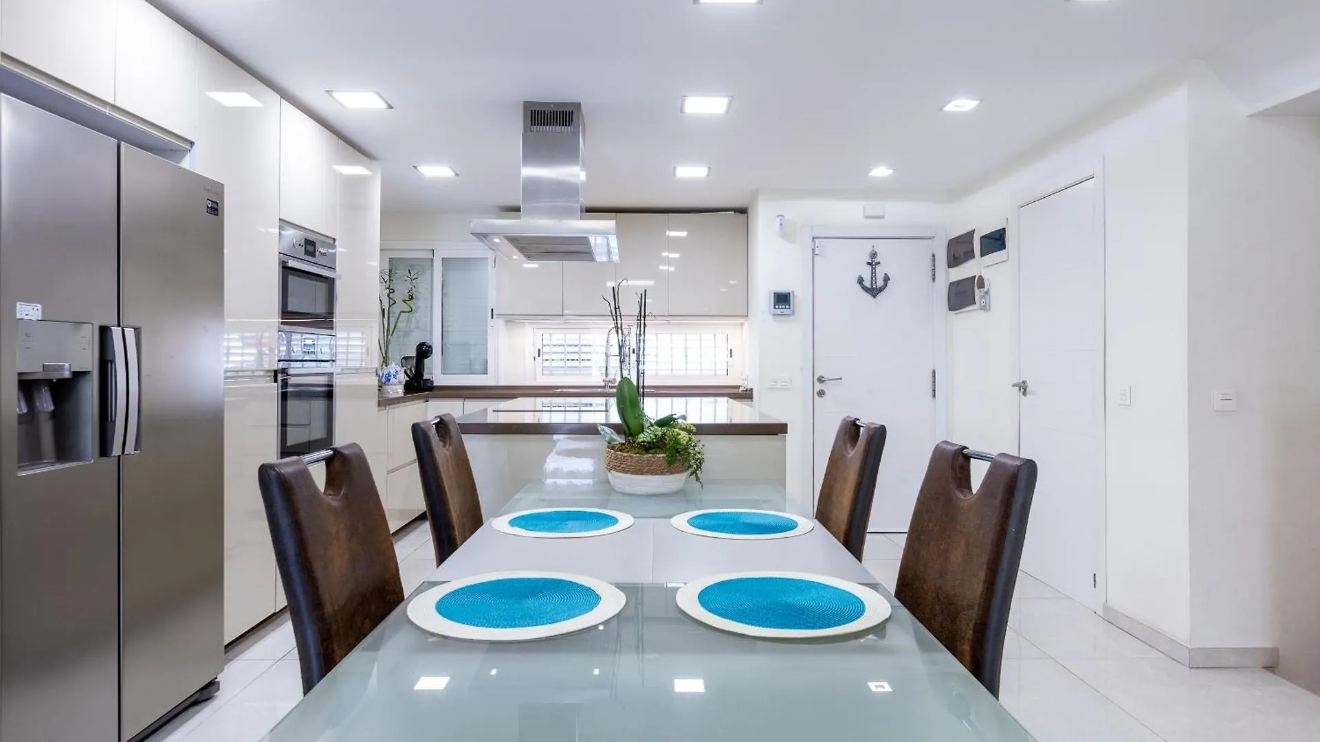Вилла Townhouse In Fanabe Area Адехе